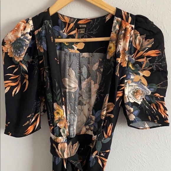 Low cut sexy Floral Maxi Wrap dress - Picture 2 of 3